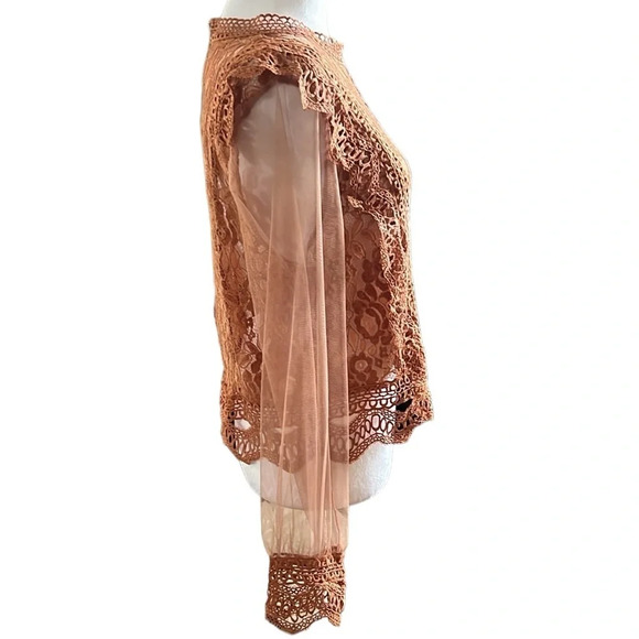 Hazel Lace Boho Top - Picture 6 of 11